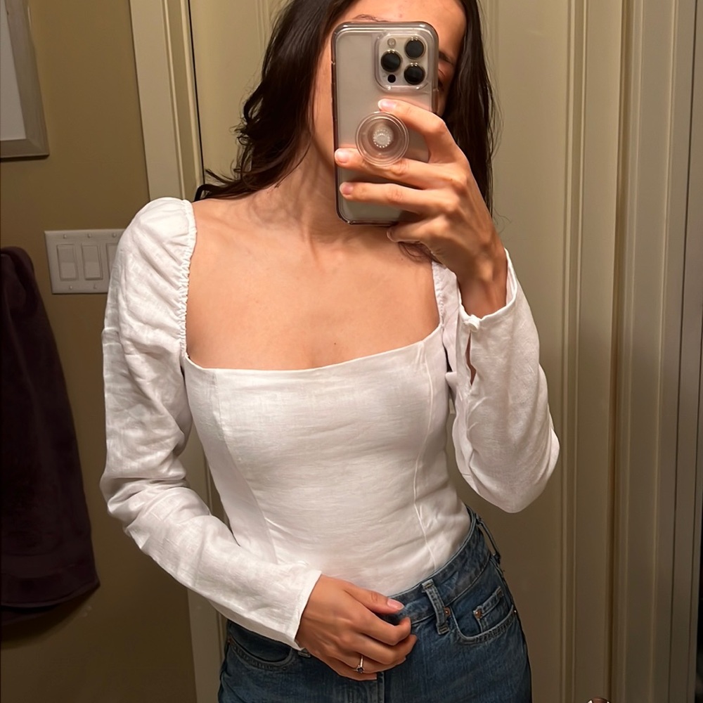 Khloe Linen Top